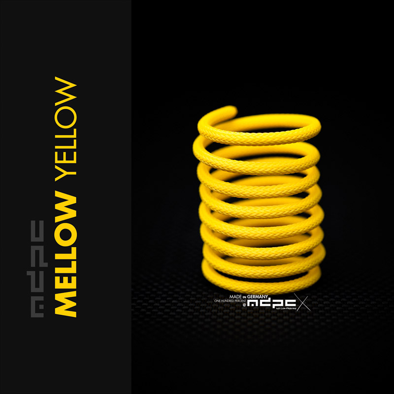 The best cable sleeves for yellow custom cables: Mellow-Yellow.